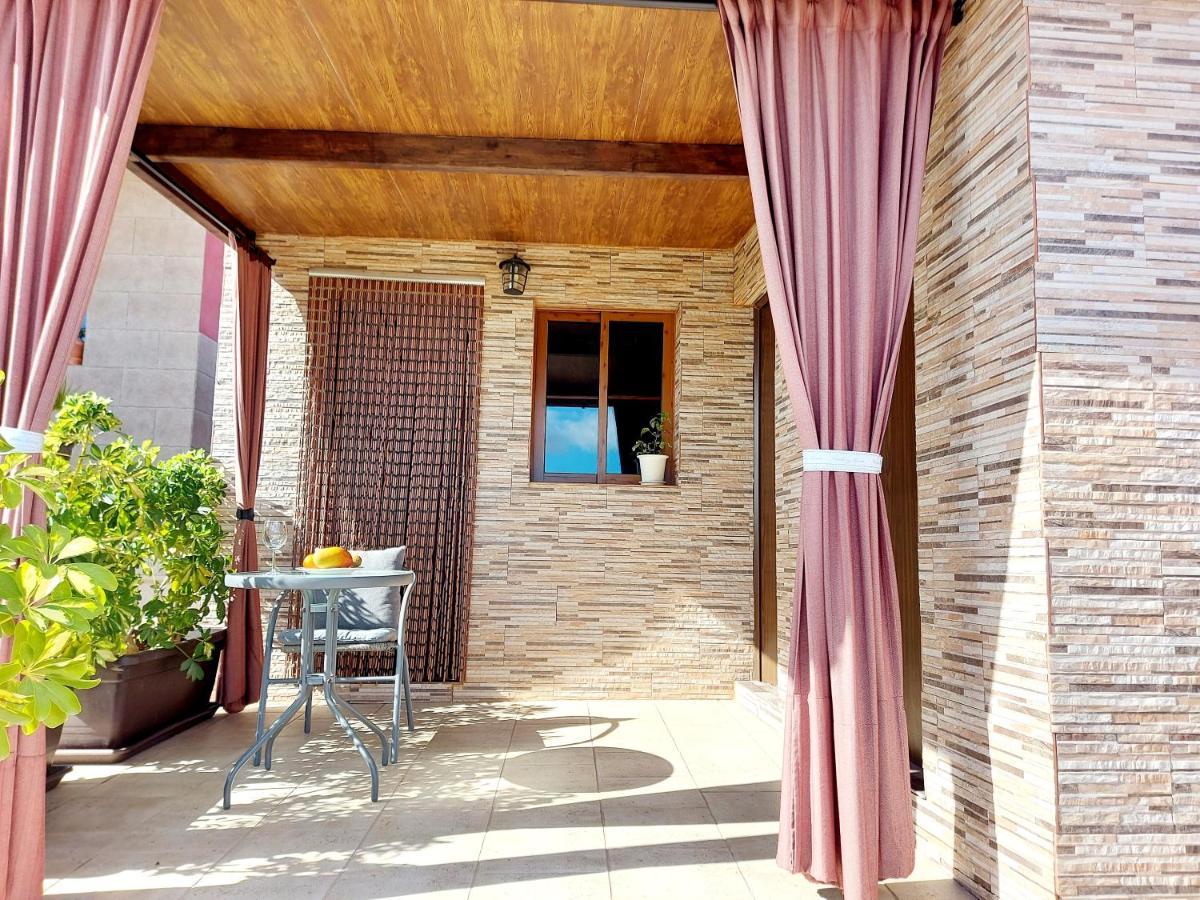 The Black Horse Canarias - Adults Only มาสปาโลมาส ภายนอก รูปภาพ